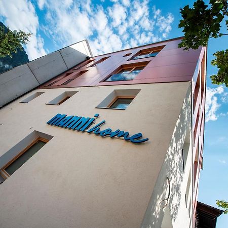 Manni Home - Rooms & Apartments Mayrhofen Exterior photo